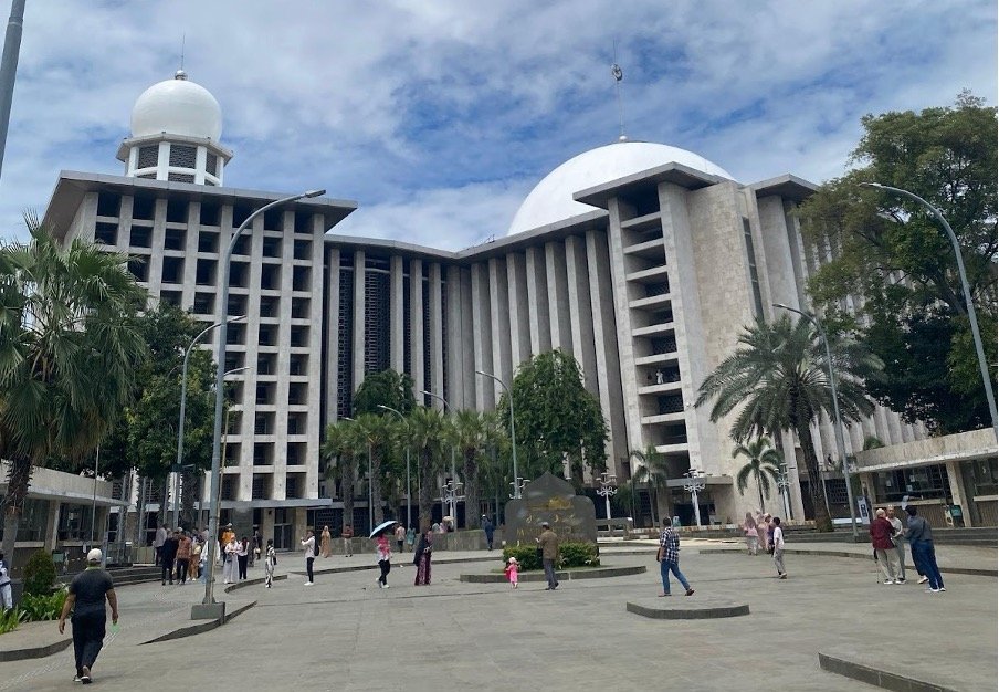 Tak Semua Mengerti ZISWAF, Namun Banyak yang Merasakan Manfaatnya